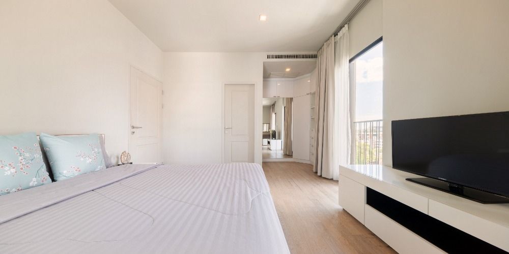 One Bedroom Condo For Rent