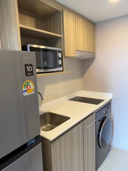 One Bedroom Condo For Rent