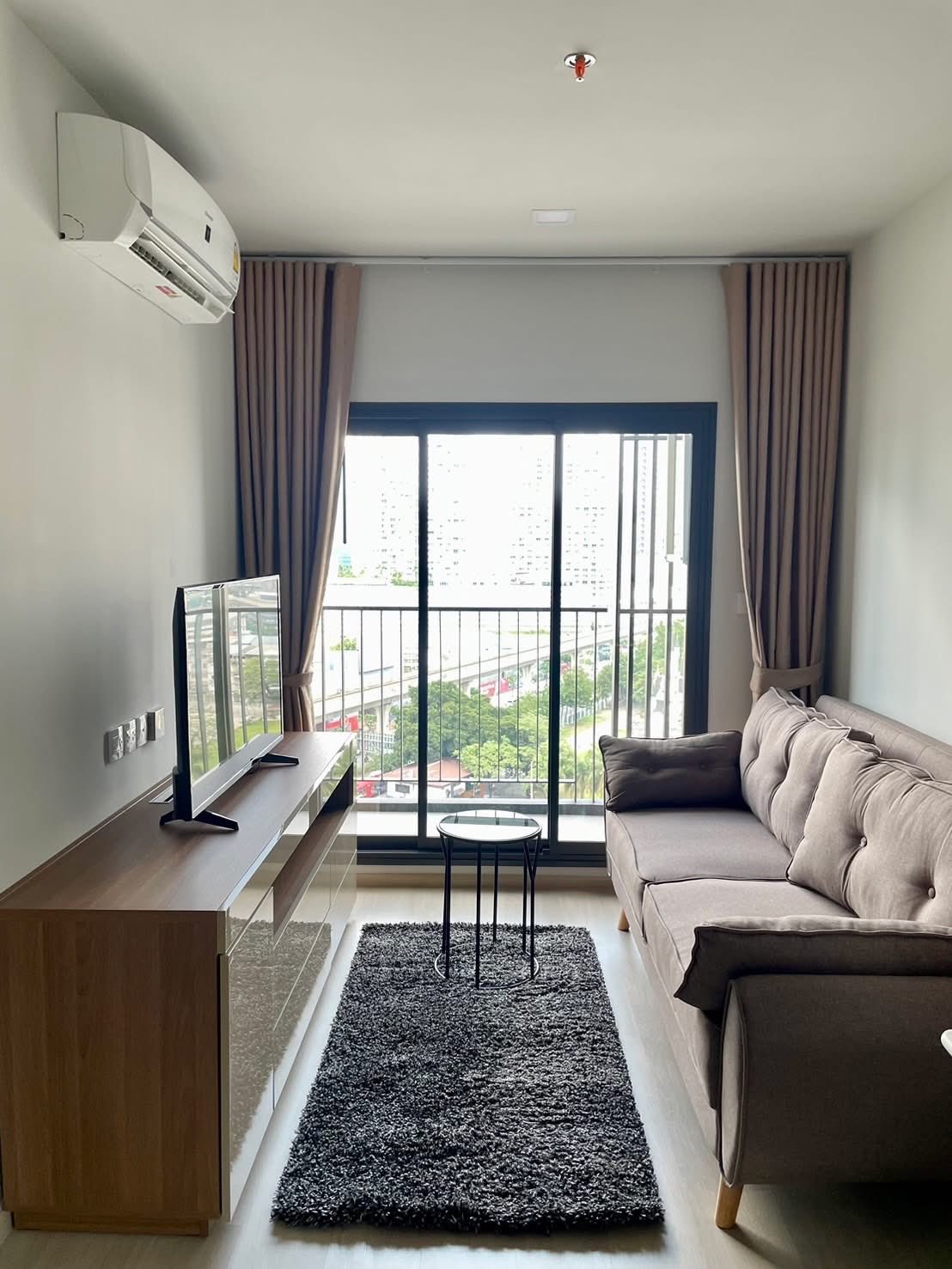 One Bedroom Condo For Rent