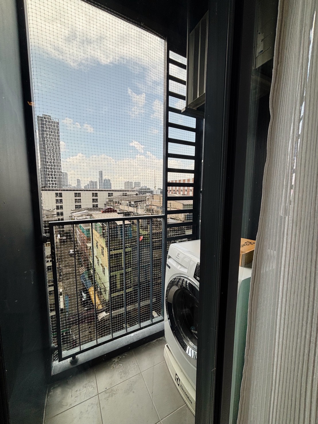 One Bedroom Condo For Rent