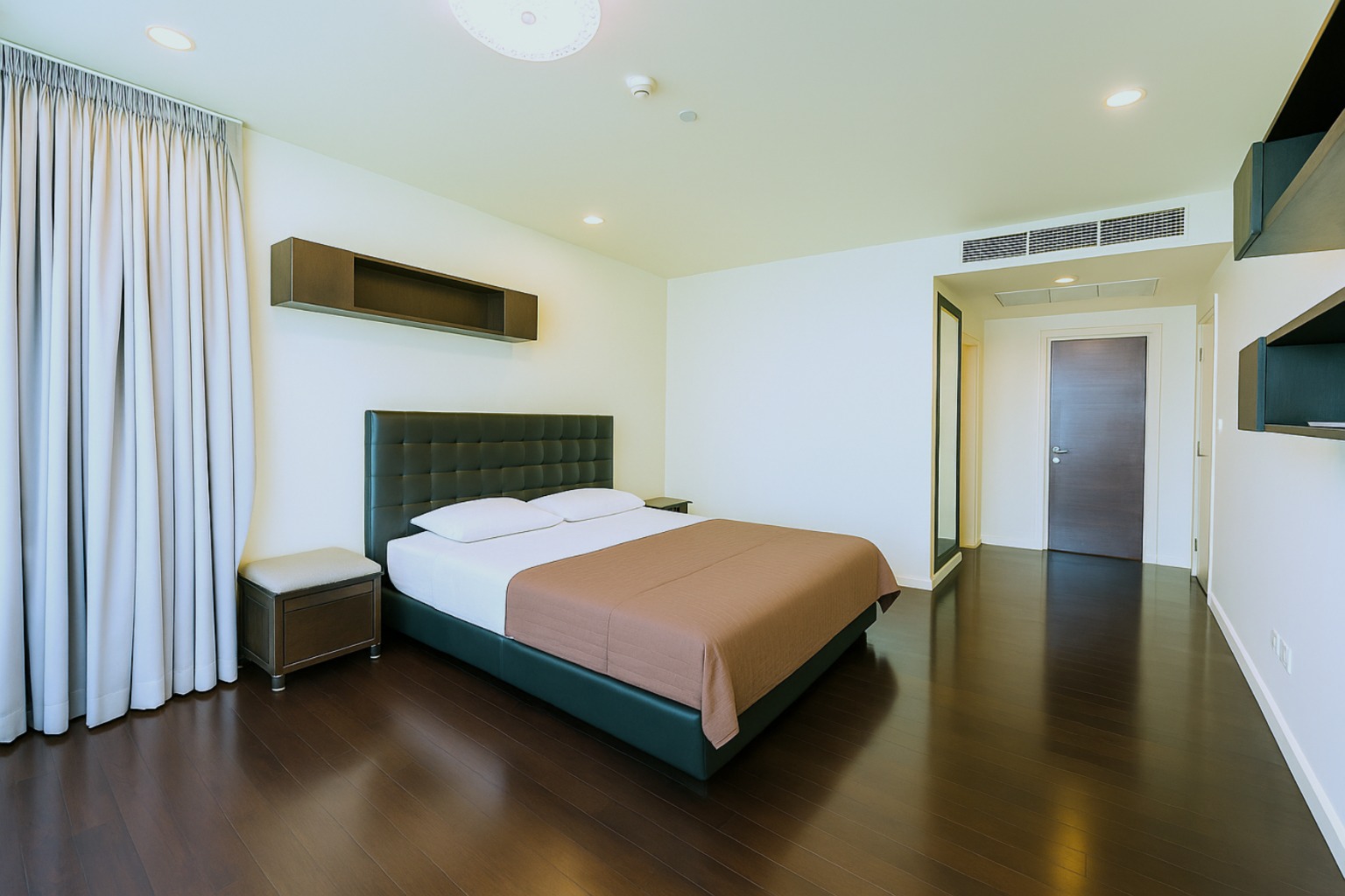 Three Bed Room Apartment For Rent
