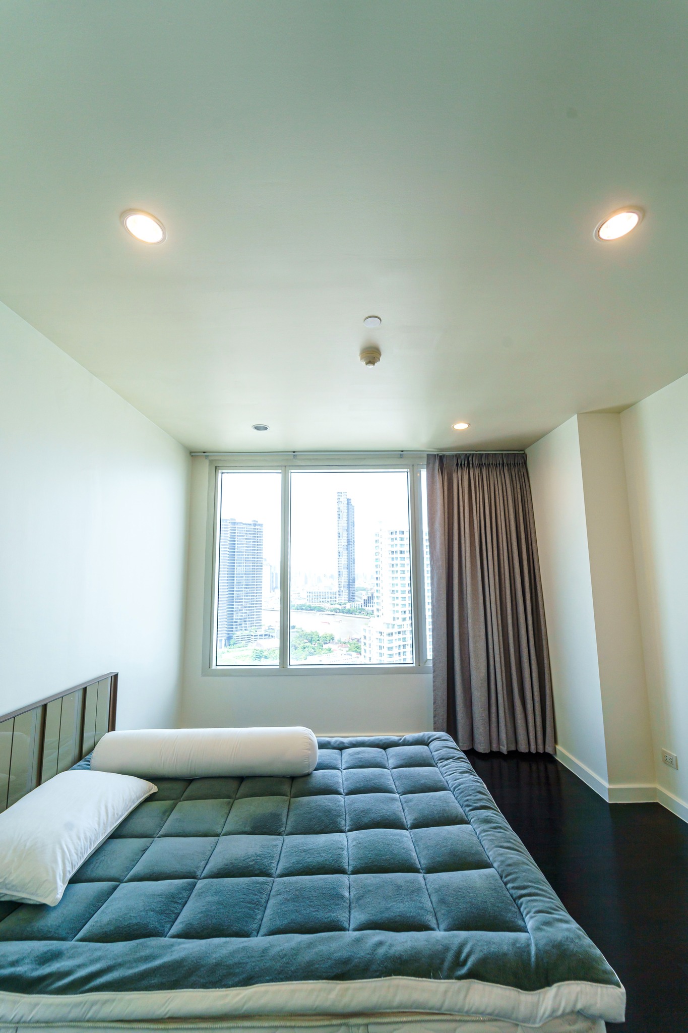 Three Bed Room Apartment For Rent