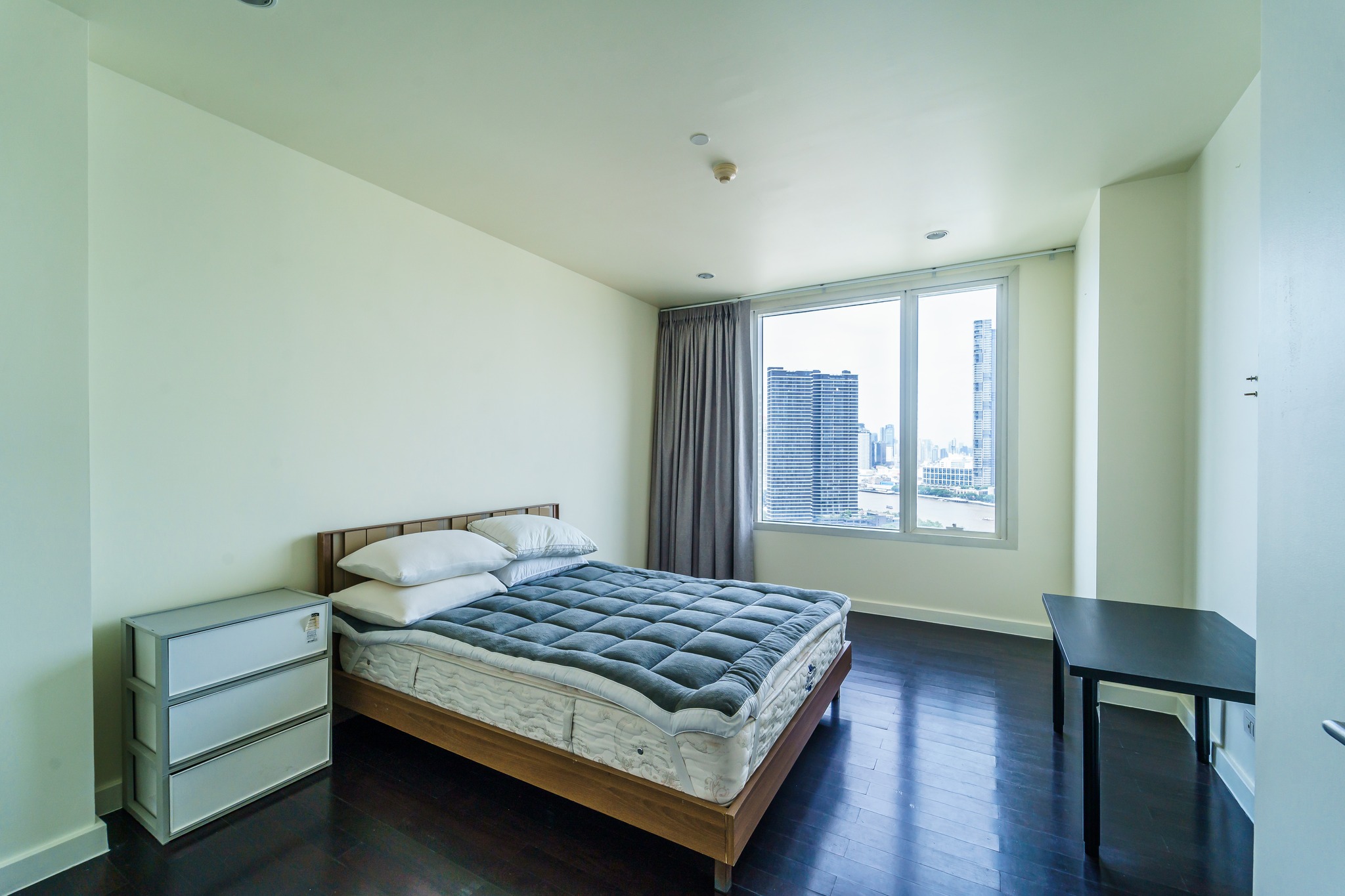 Three Bed Room Apartment For Rent