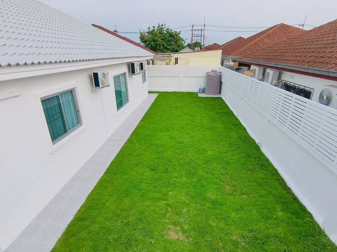 House with Pool For Rent