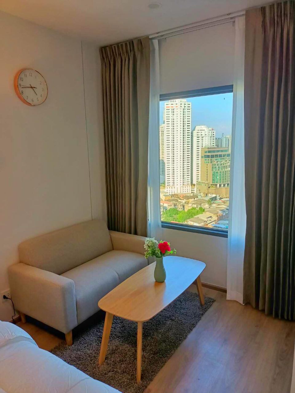 One Bedroom Condo For Rent