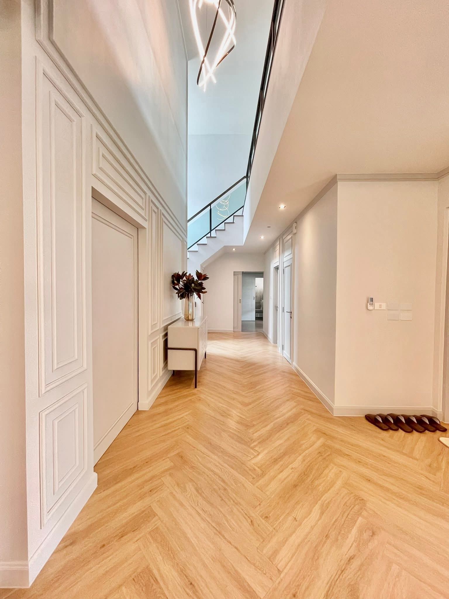 Detached House For Rent
