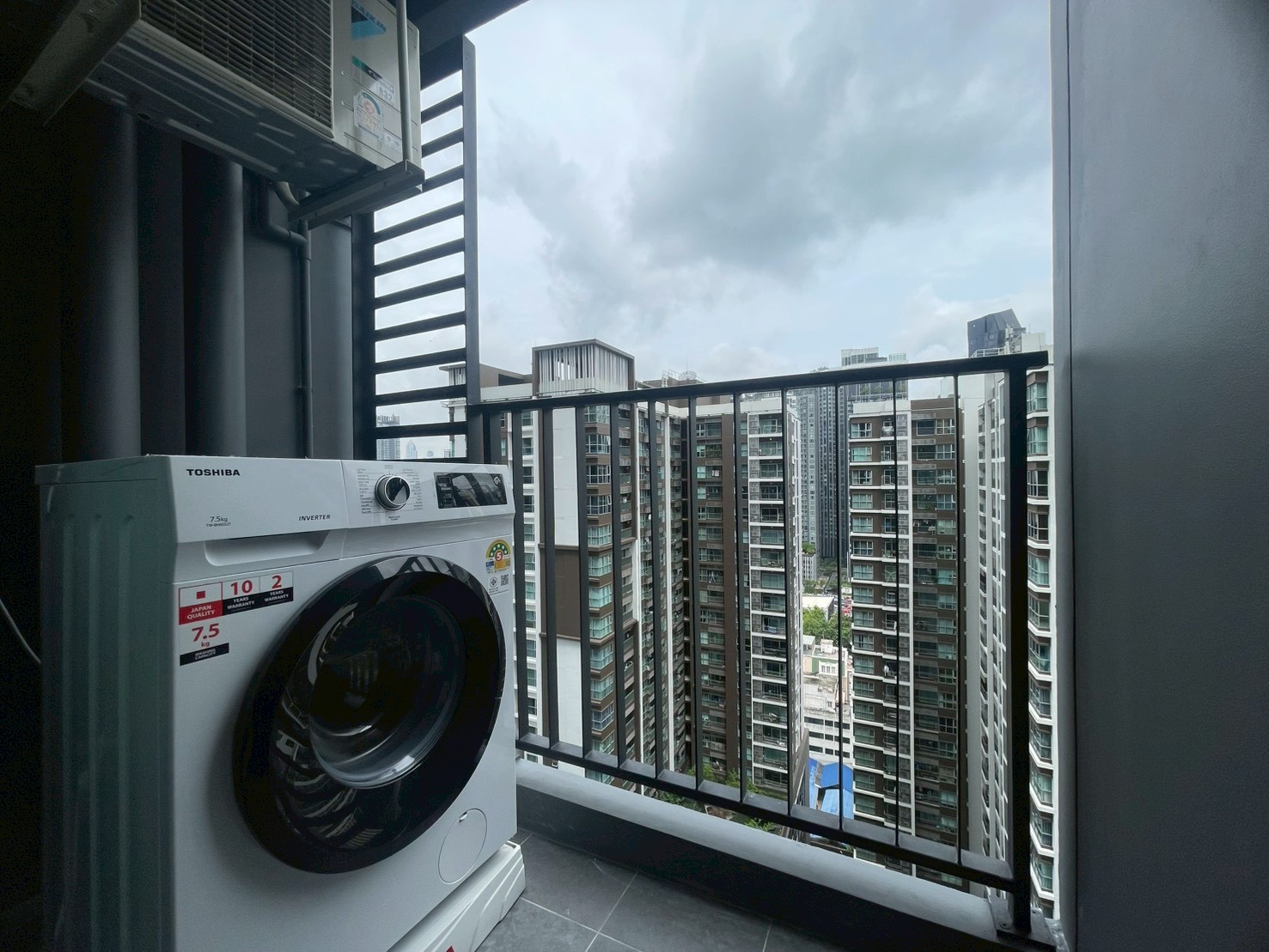One Bedroom Condo For Rent