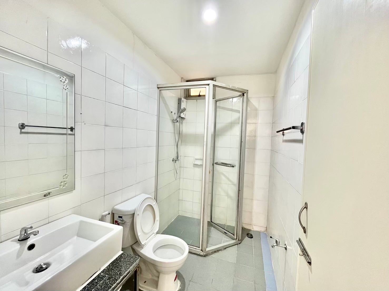 Two Bed Room Condo For Rent