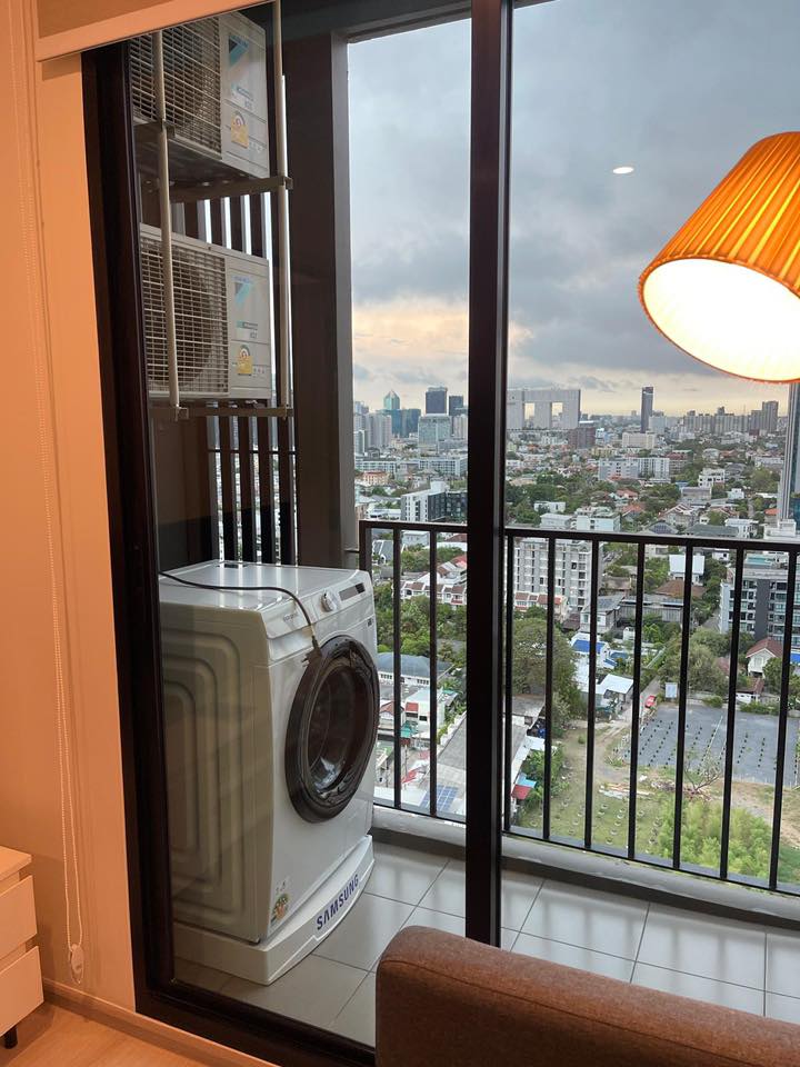 One Bedroom Condo For Rent