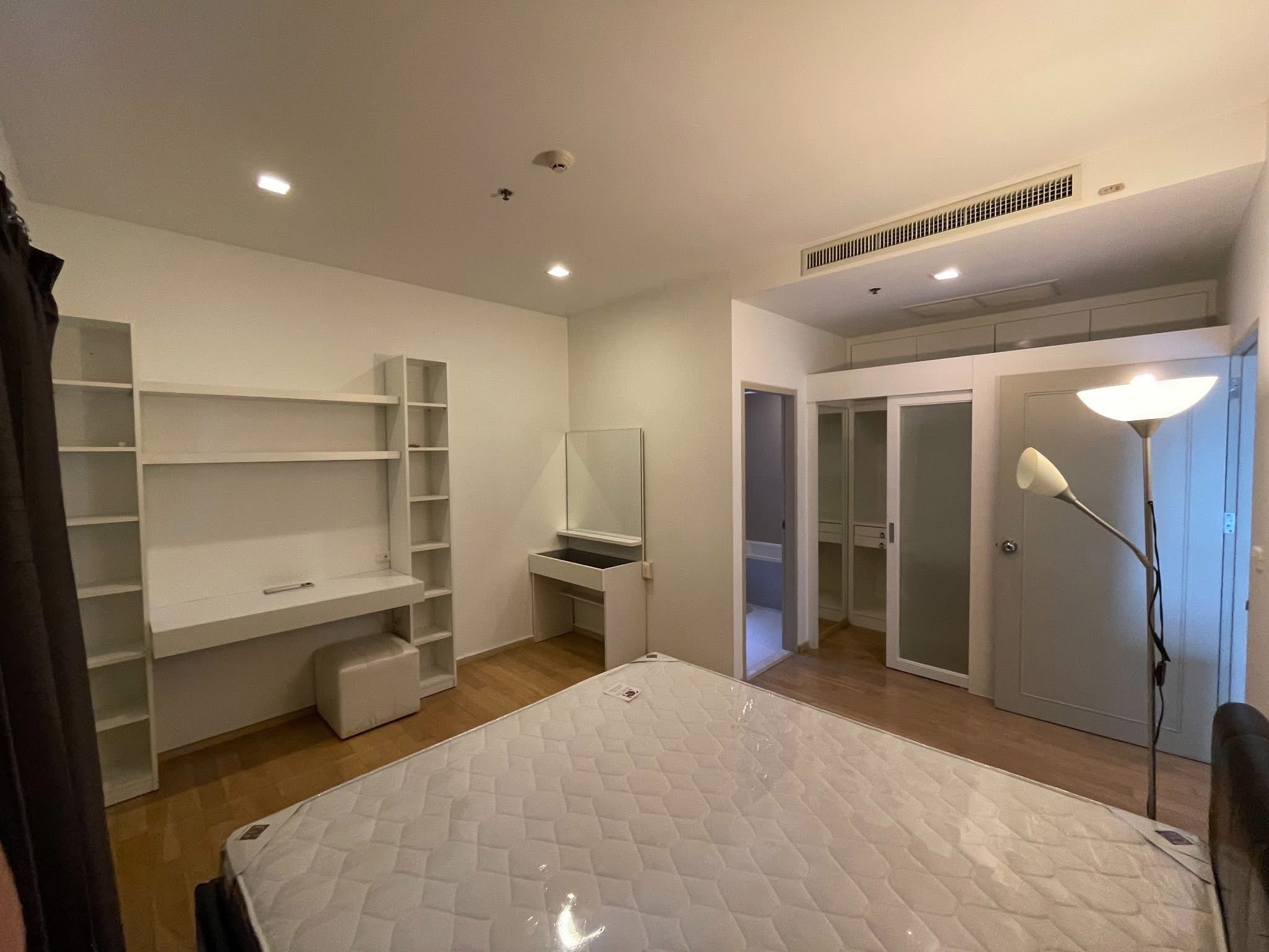 One Bedroom Condo For Rent