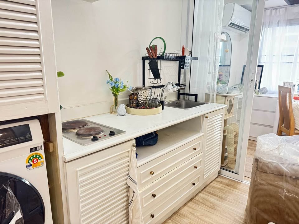 One Bedroom Condo For Rent