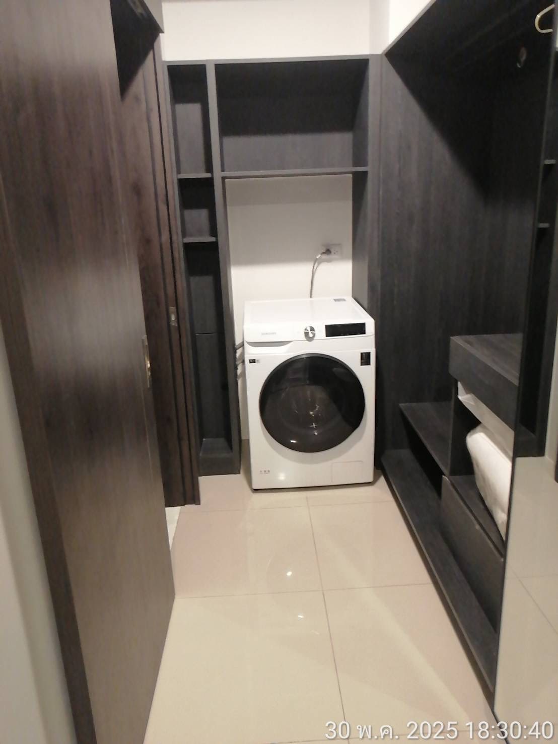One Bedroom Condo For Rent