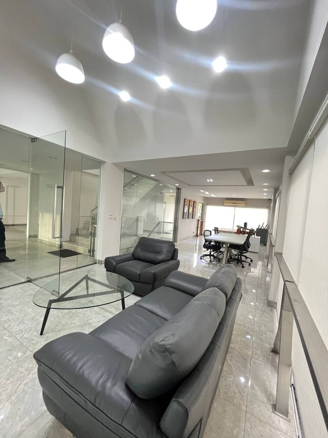 Four Storey Building Office For Rent