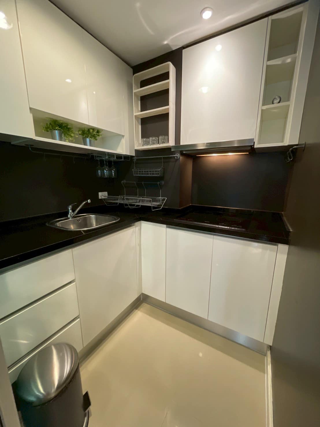 Three Bed Room Apartment For Rent