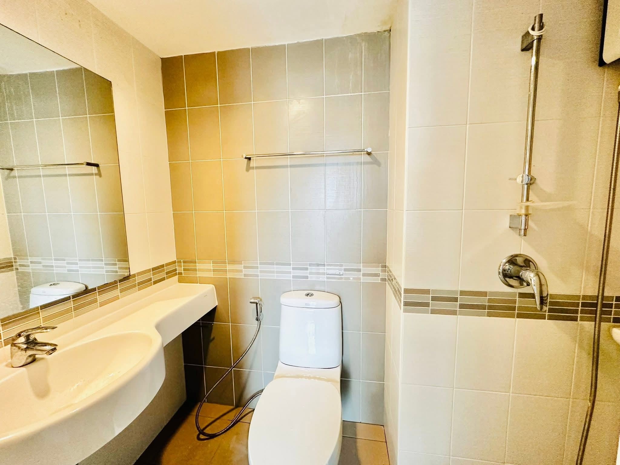 Two Bed Room Condo For Rent