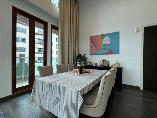 Large Three Bed Room Apartment For Rent