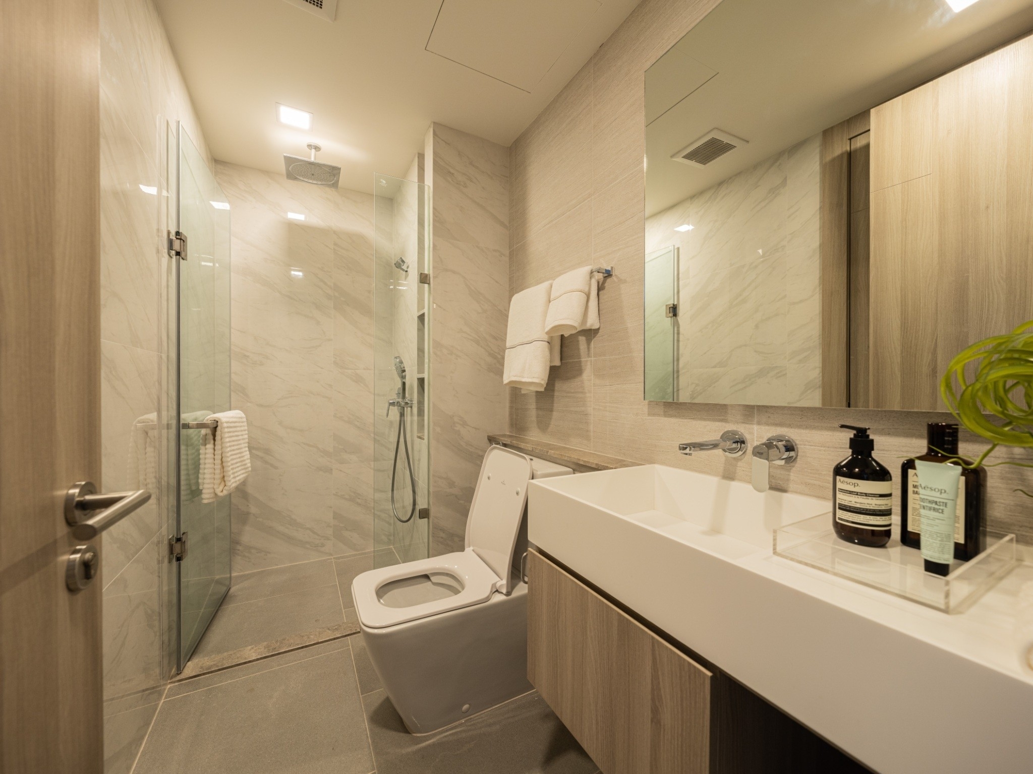 Two Bed Room Condo For Rent