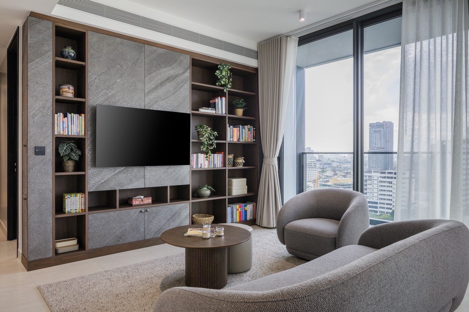 Large Two Bedroom Apartment For Rent