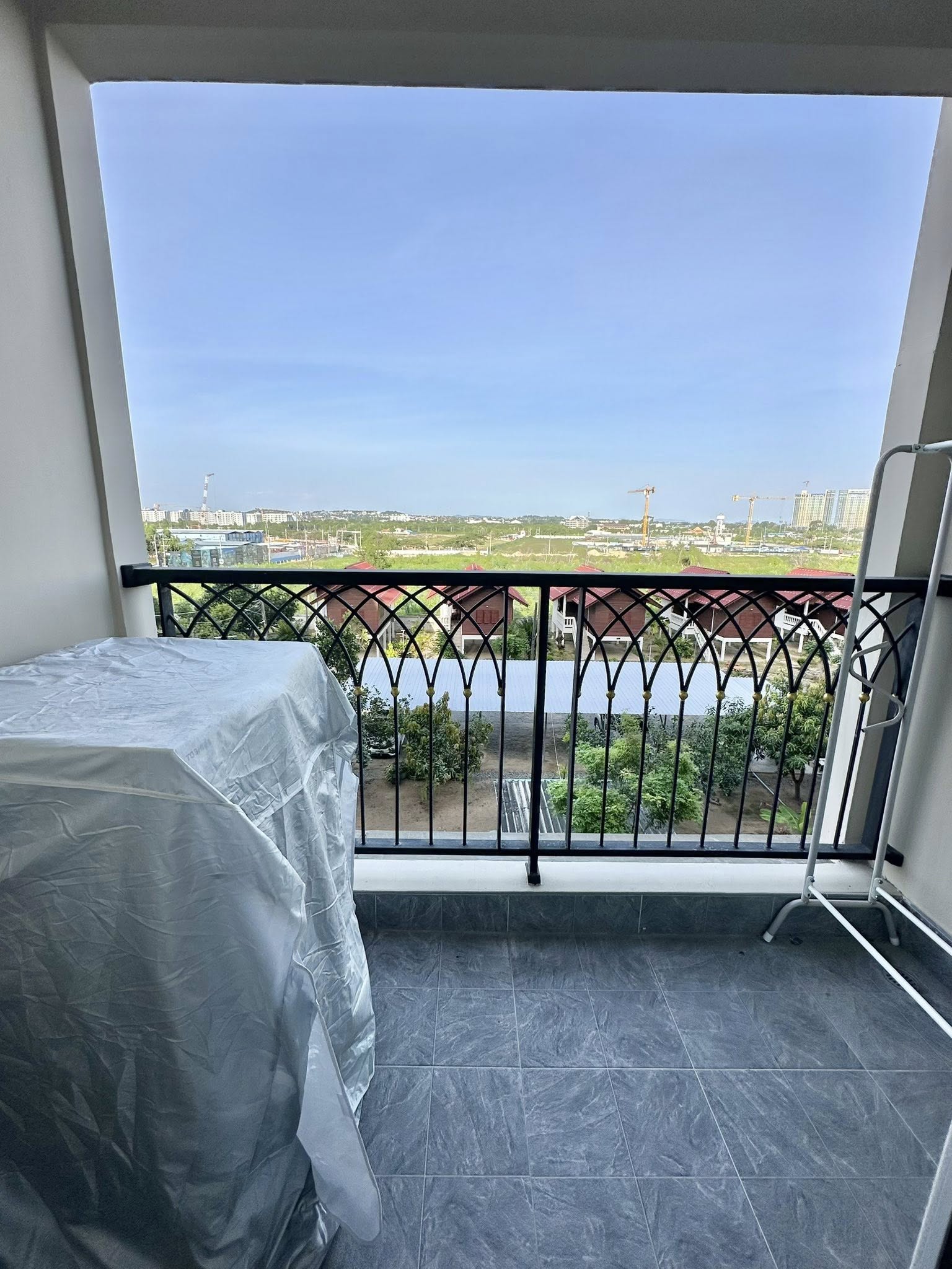 One Bedroom Condo For Rent