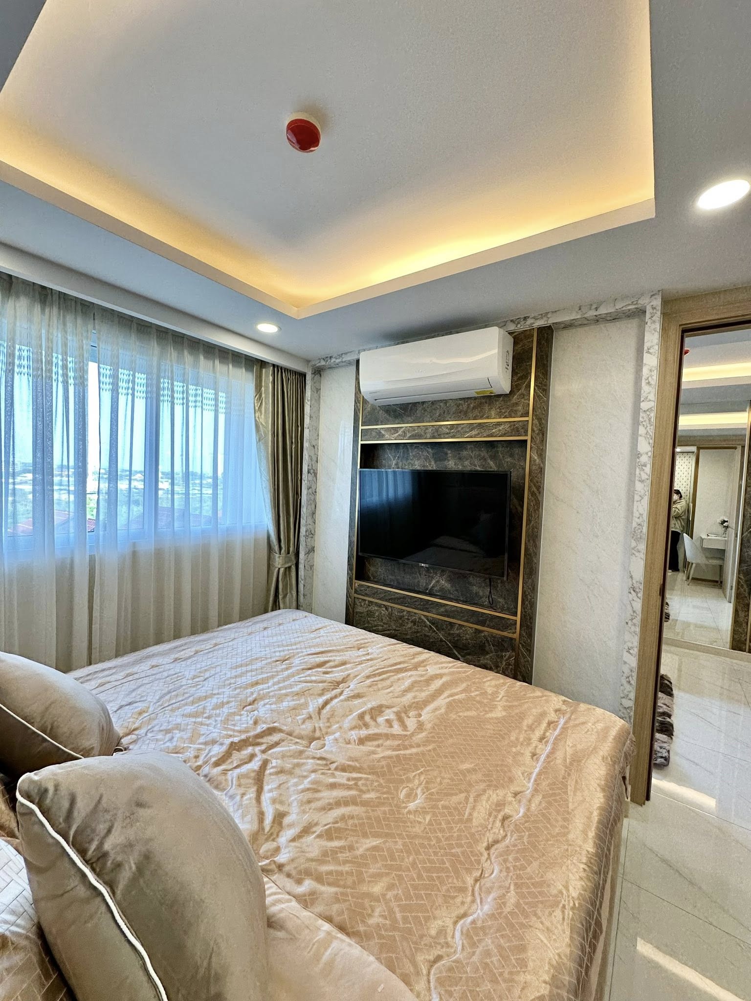 One Bedroom Condo For Rent