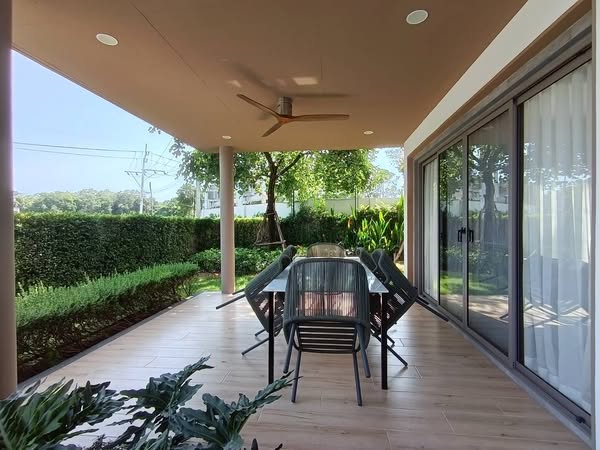 Detached House For Rent