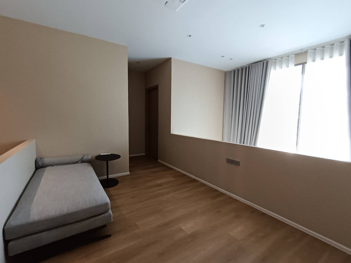 Detached House For Rent