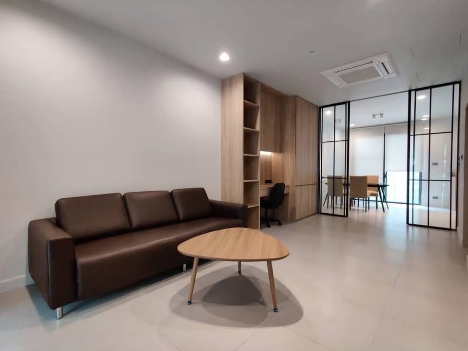 Town House For Rent
