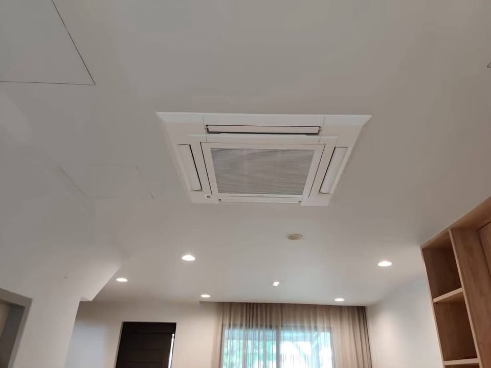 Town House For Rent