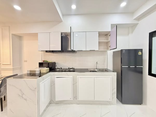 Town House For Rent