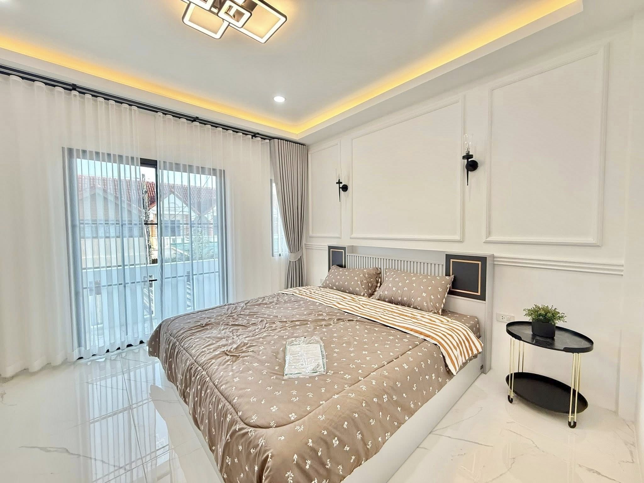Town House For Rent