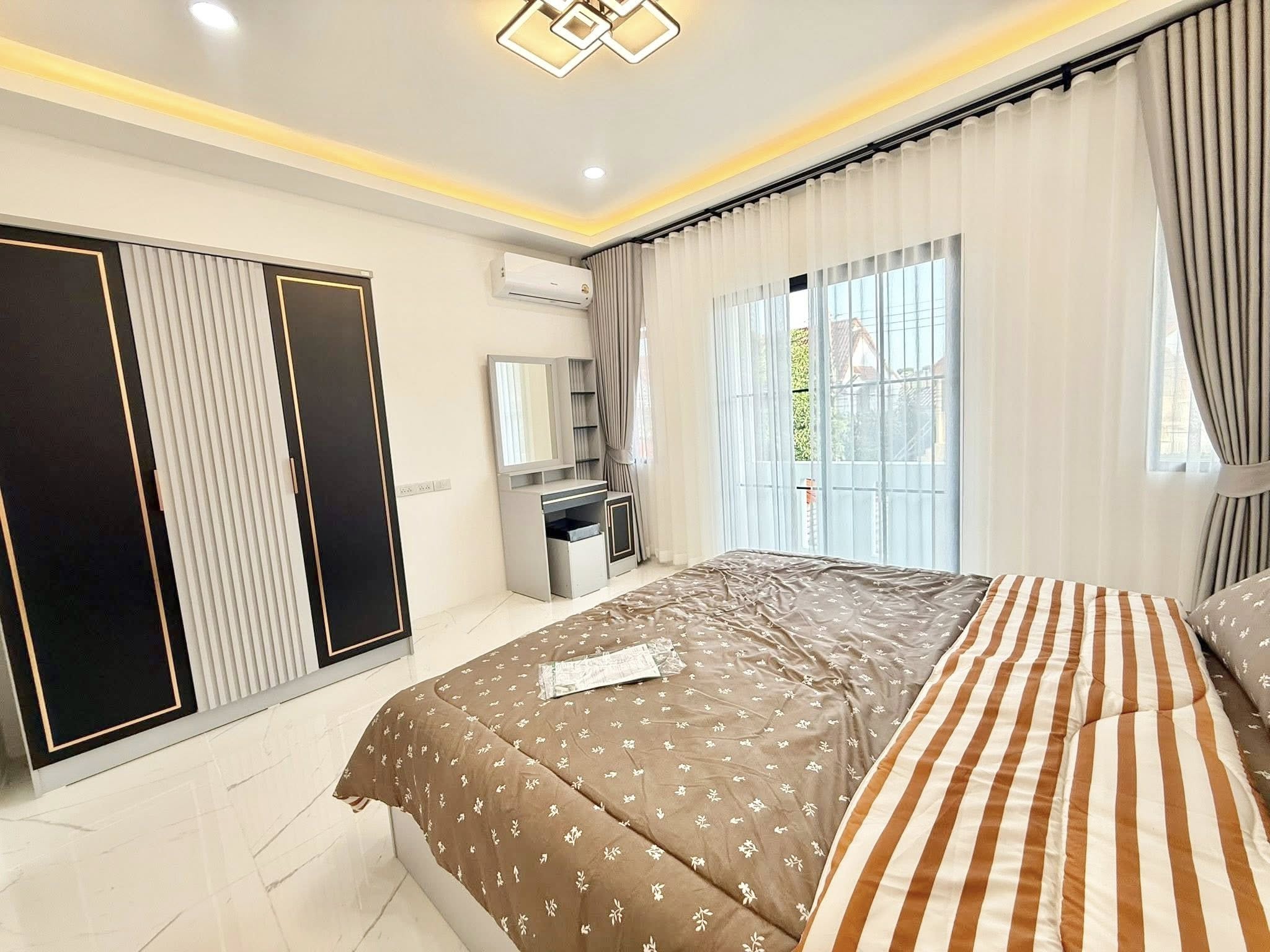 Town House For Rent