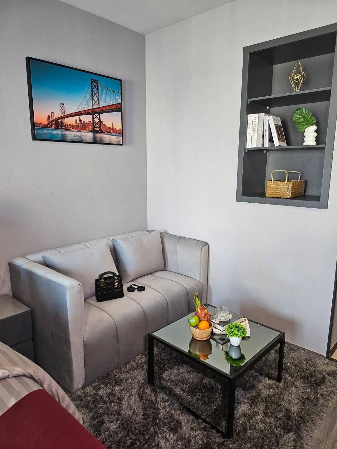 One Bedroom Condo For Rent