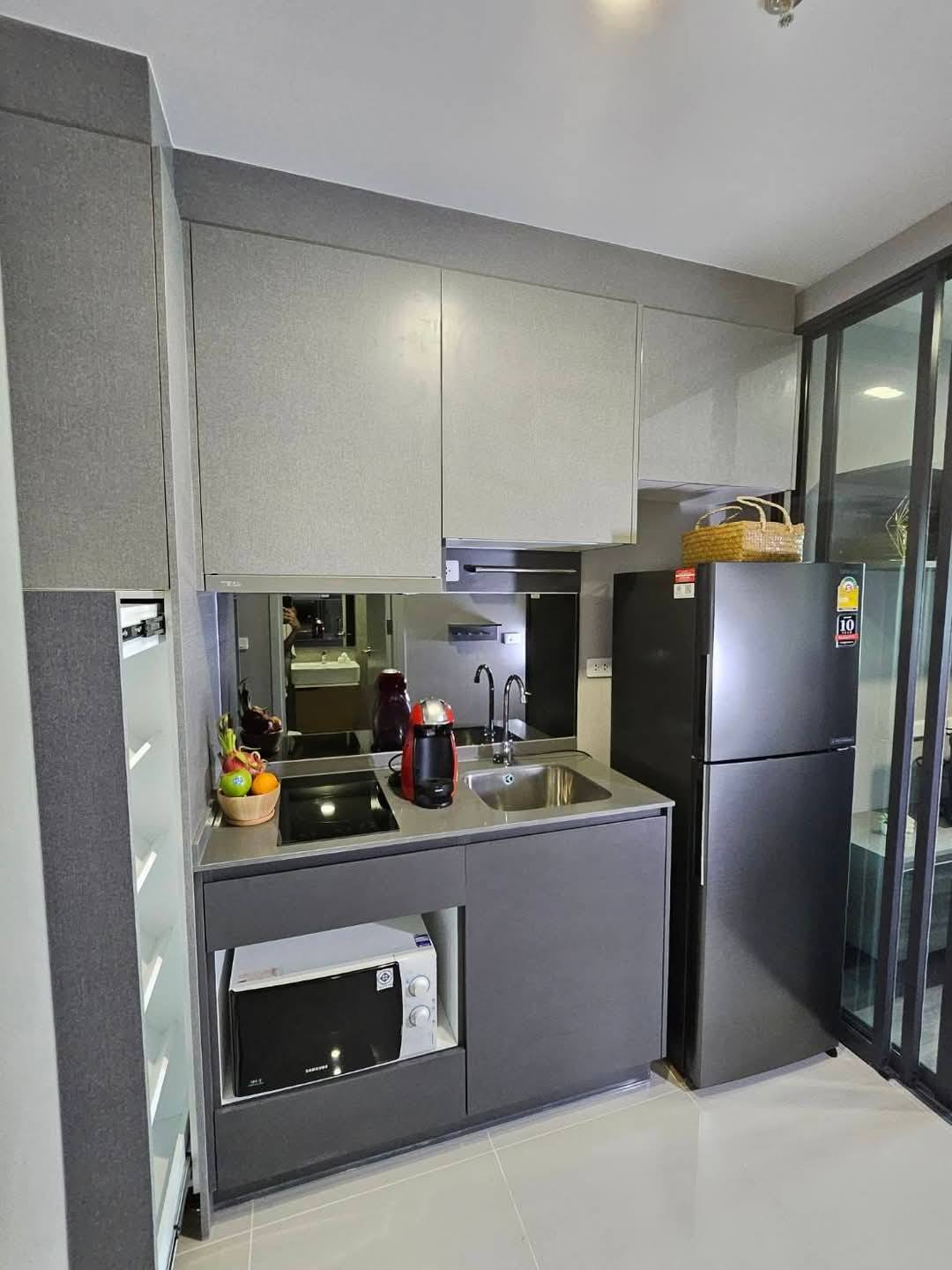 One Bedroom Condo For Rent