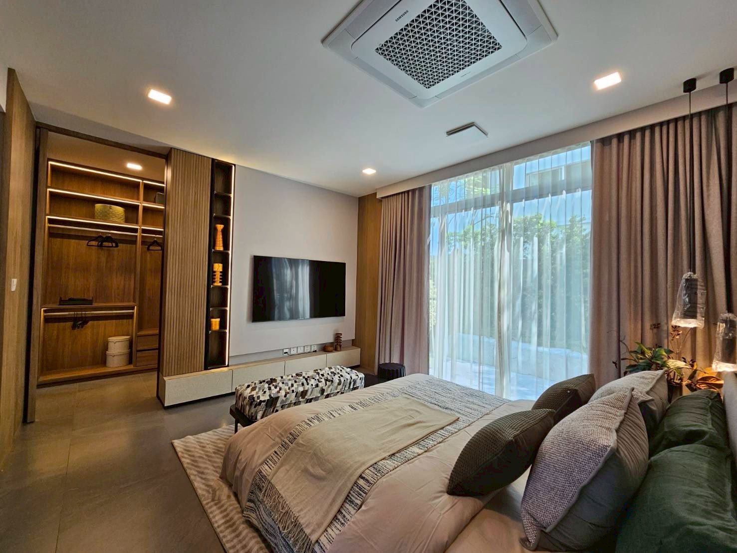 Beautiful Detached House For Rent