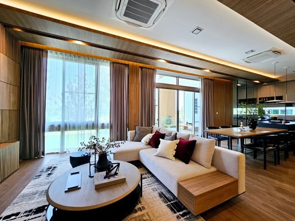 Beautiful Detached House For Rent