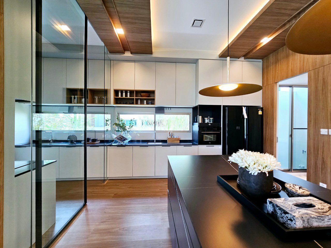 Beautiful Detached House For Rent
