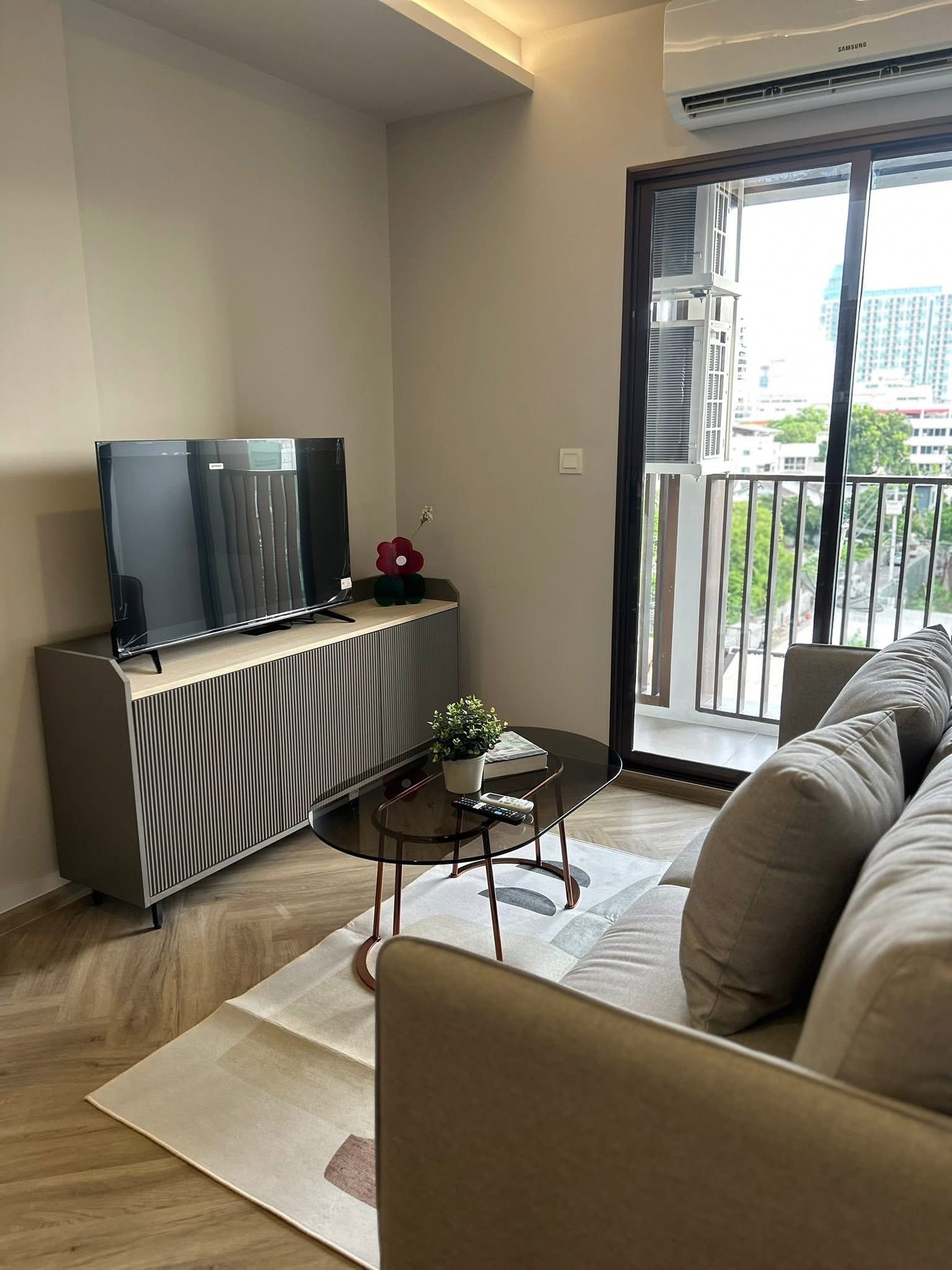 One Bedroom Condo For Rent