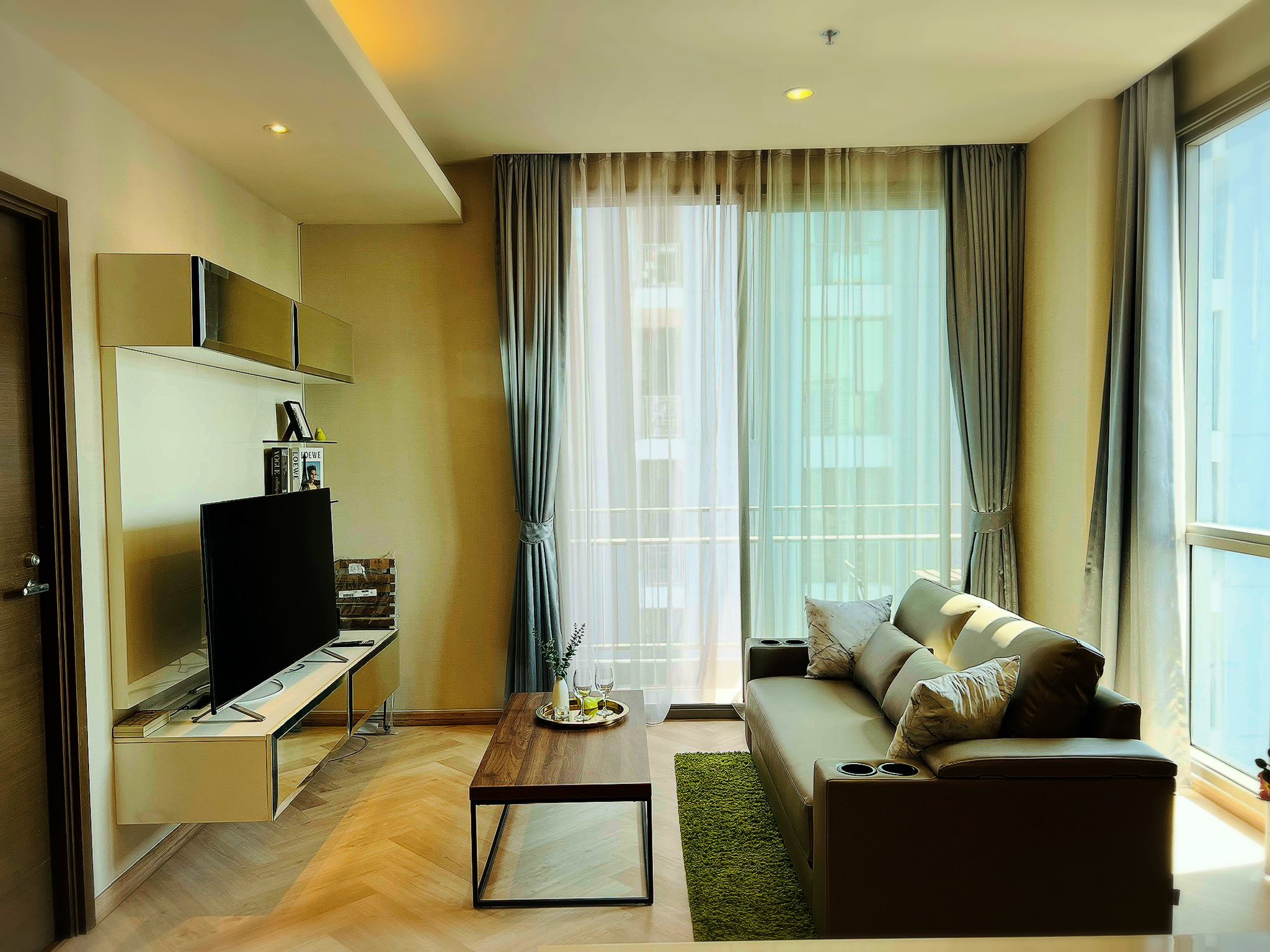 One Bedroom Condo For Rent