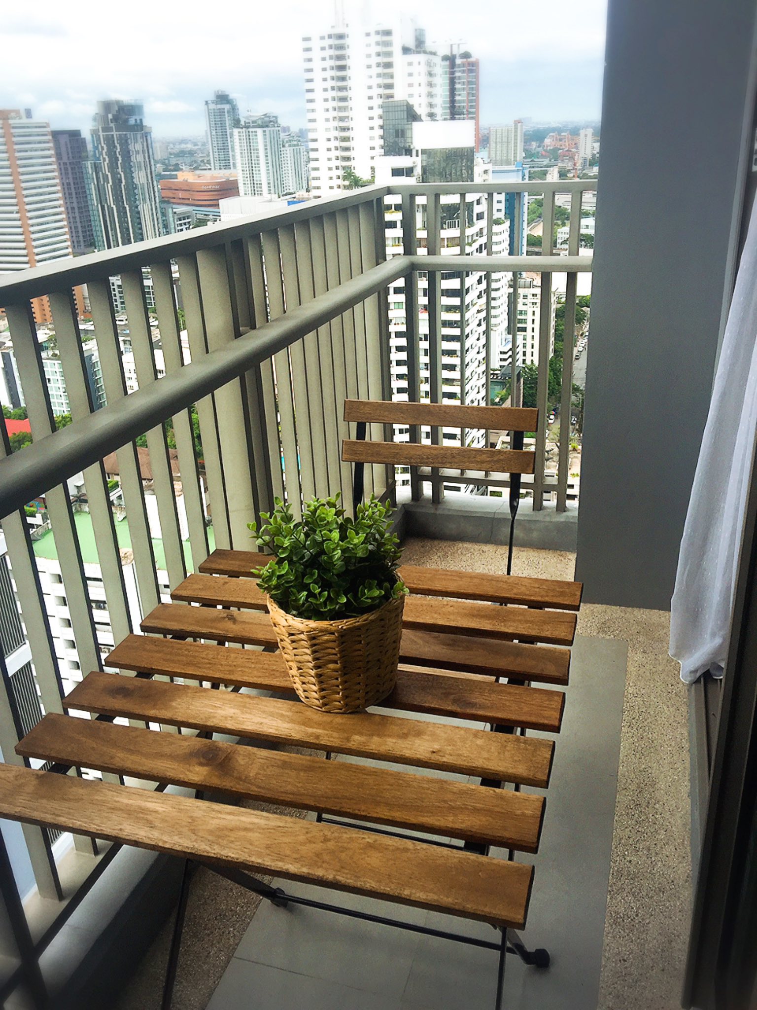 One Bedroom Condo For Rent