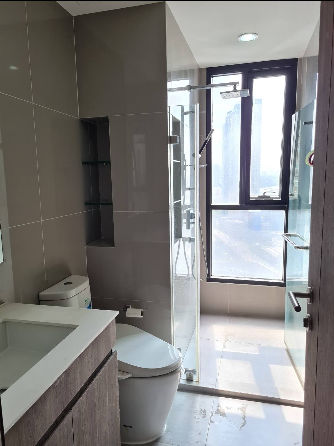 One Bedroom Condo For Rent