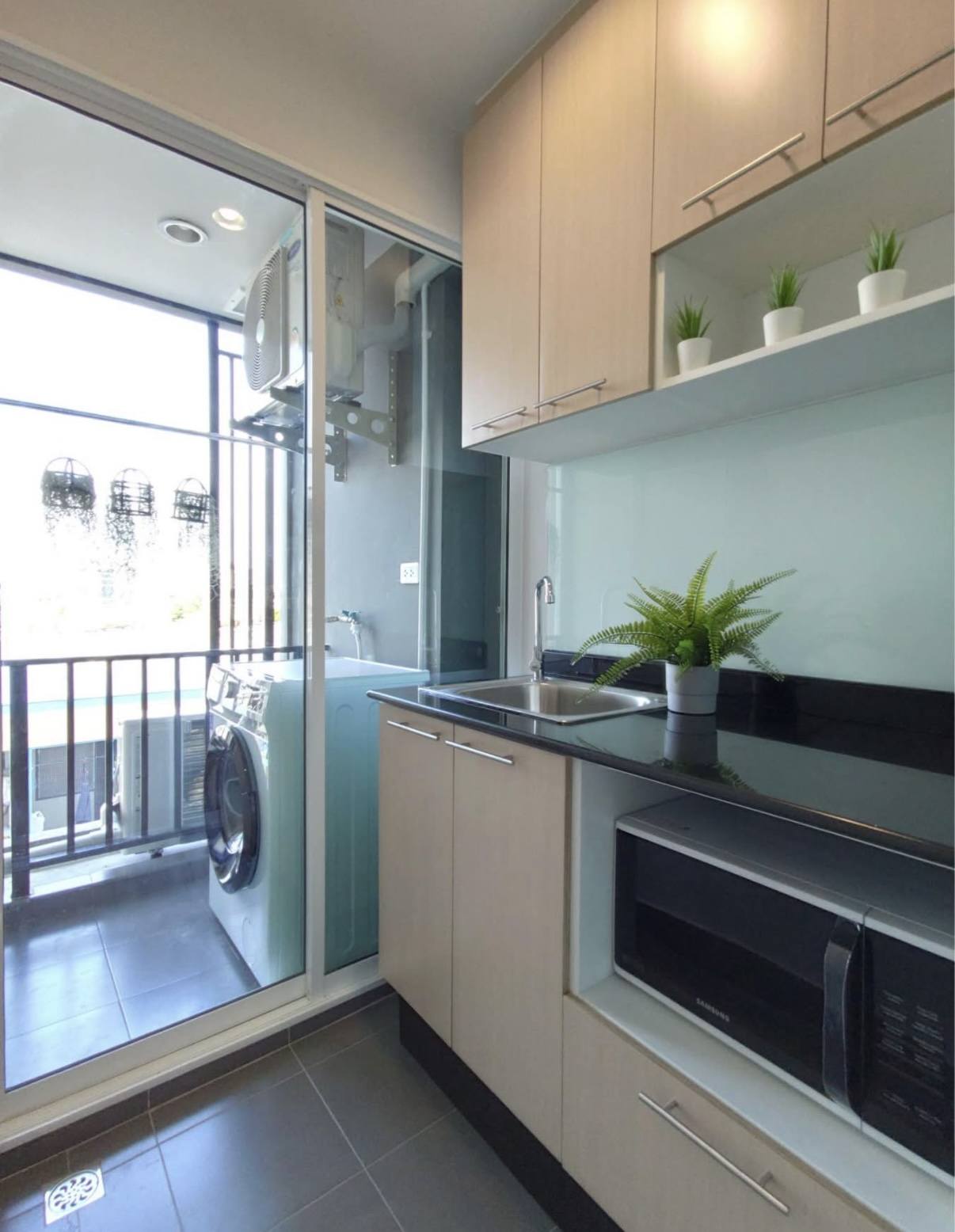 One Bedroom Condo For Rent