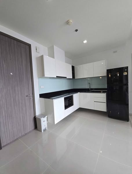 One Bedroom Condo For Rent