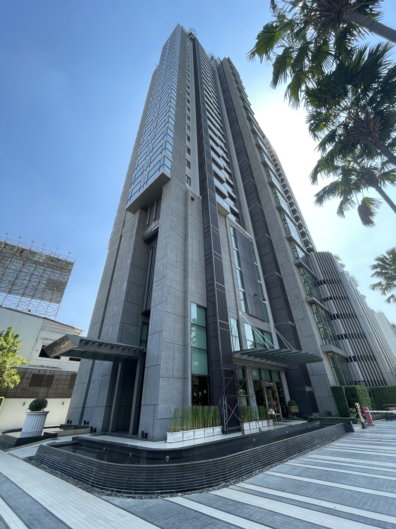 One Bedroom Condo For Rent