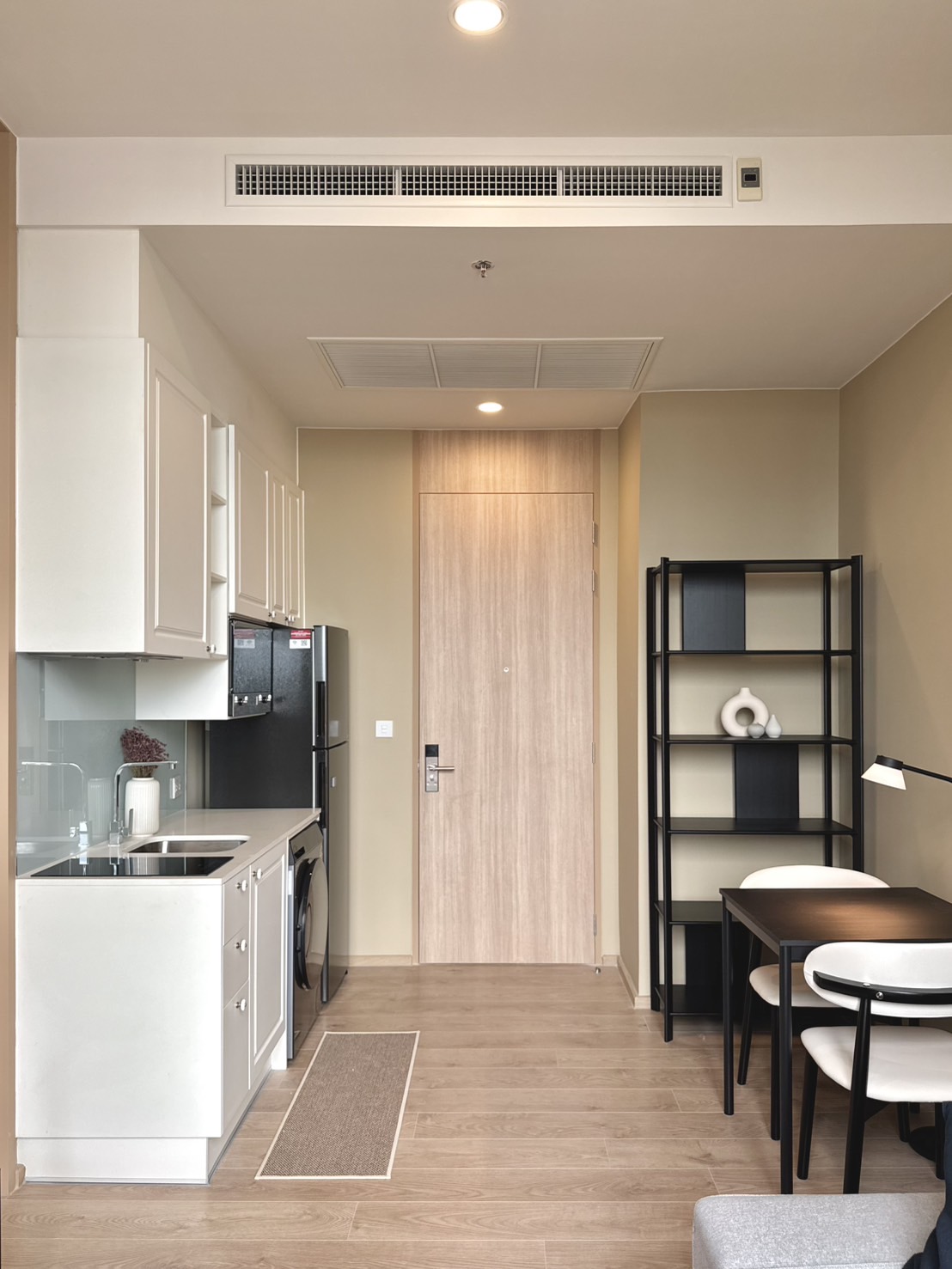 One Bedroom Condo For Rent