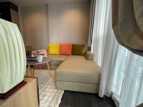 One Bedroom Condo For Rent