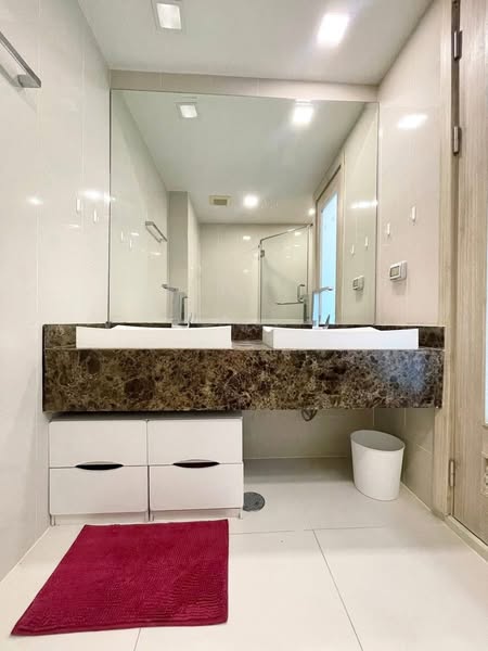 One Bedroom Condo For Rent