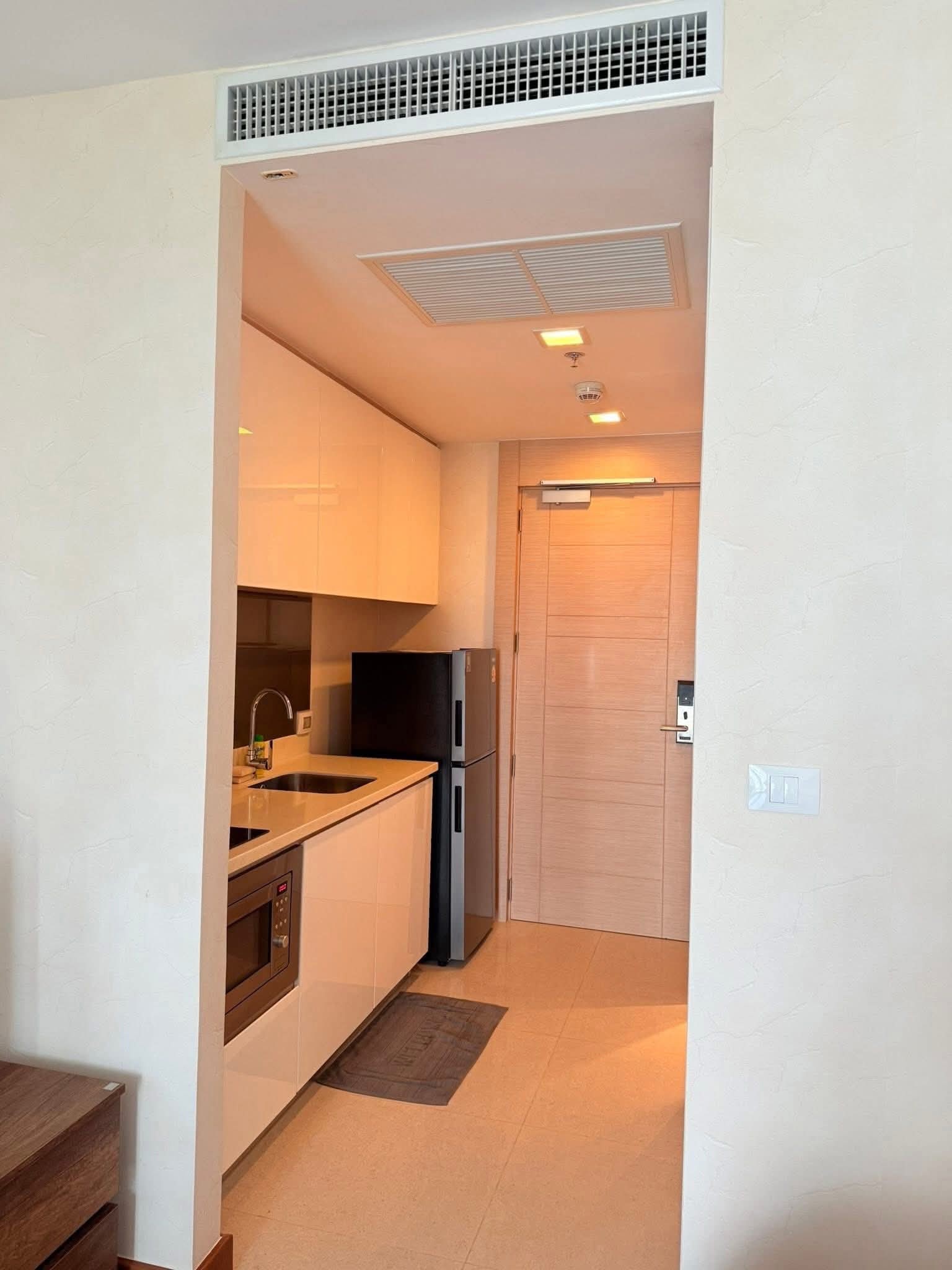 One Bedroom Condo For Rent