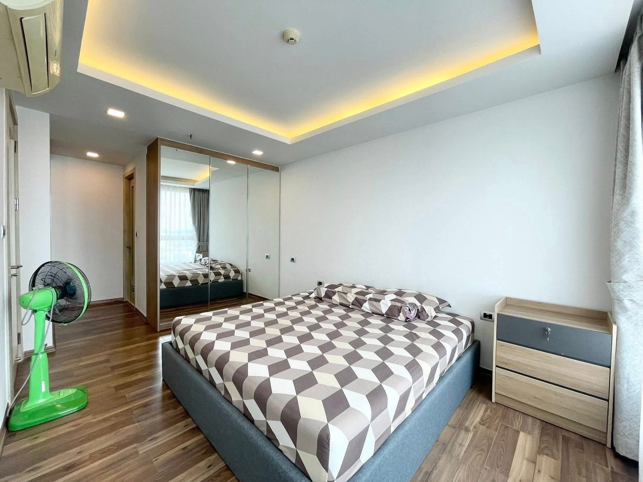 One Bedroom Condo For Rent
