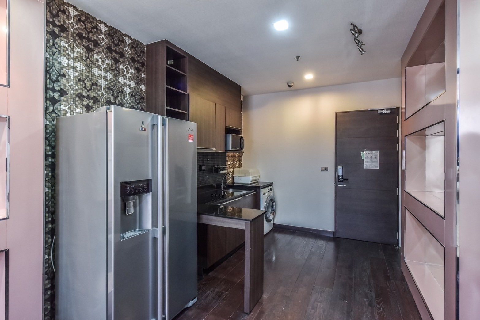 Two Bed Room Condo For Rent