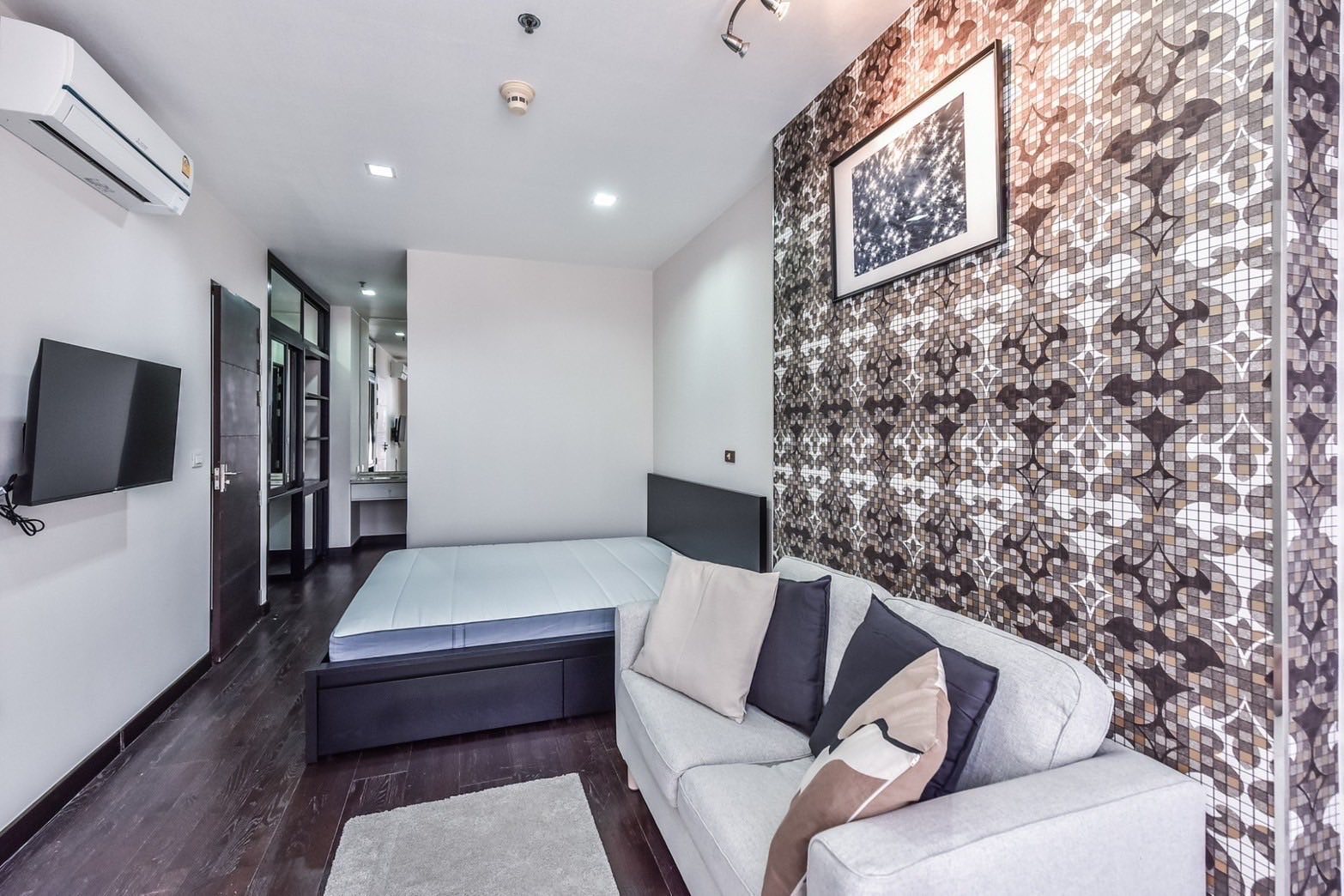 Two Bed Room Condo For Rent